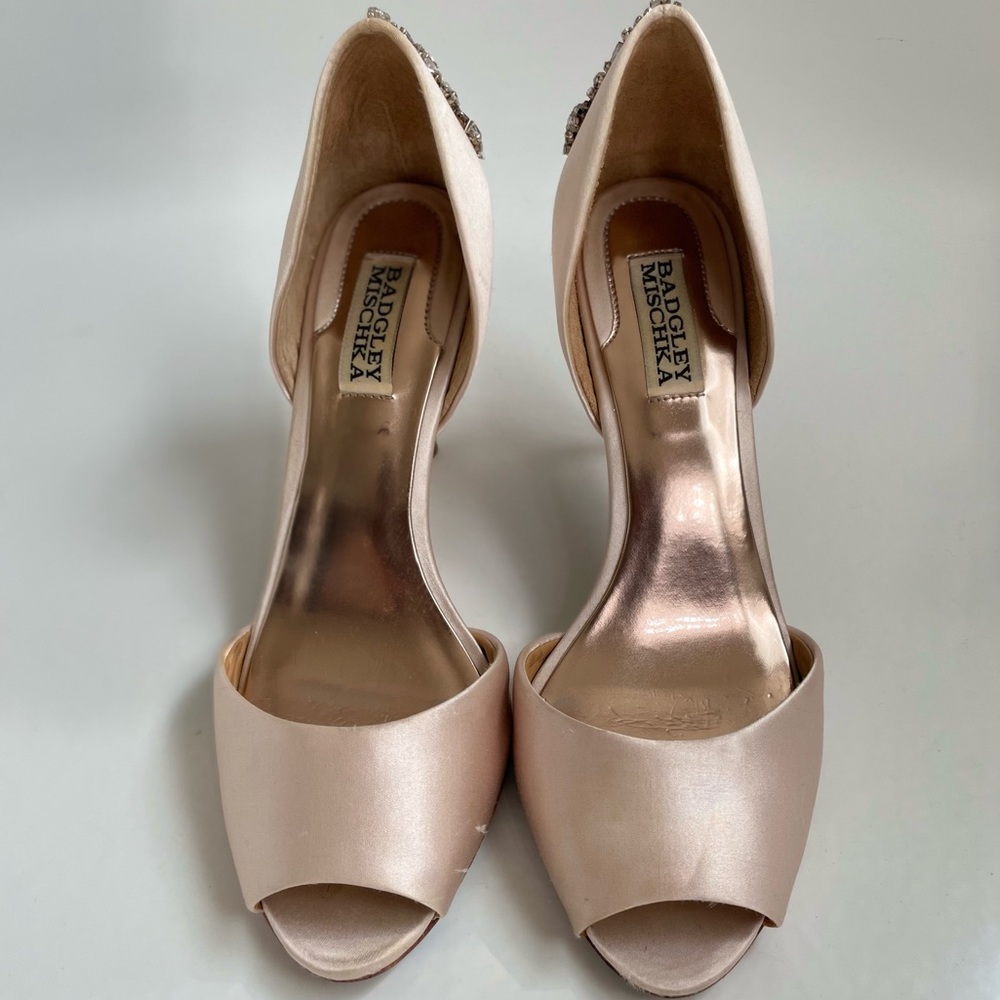 badgley mischka nude heels peep toe 8